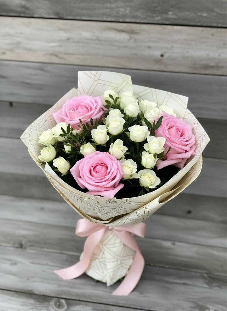 Букет цветов из: Розы в Дальнегорске