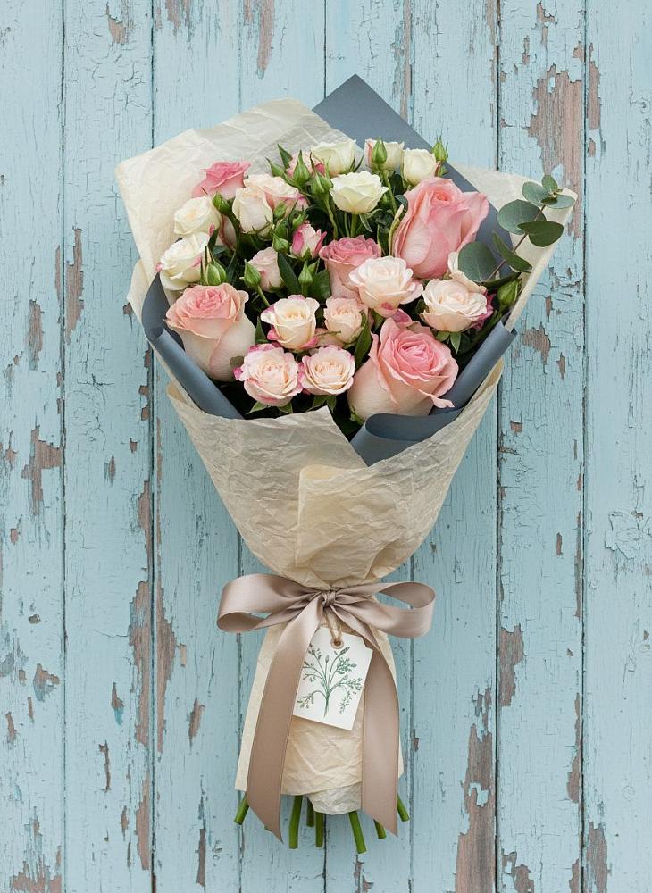 Букет цветов из: Розы в Дальнегорске