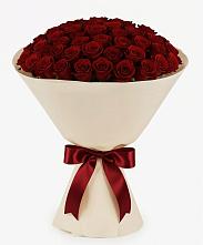 Букет 101 Бордовая роза Блэк Бакарра в Дальнегорске