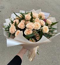 Букет Кремовые розы Латте в Дальнегорске