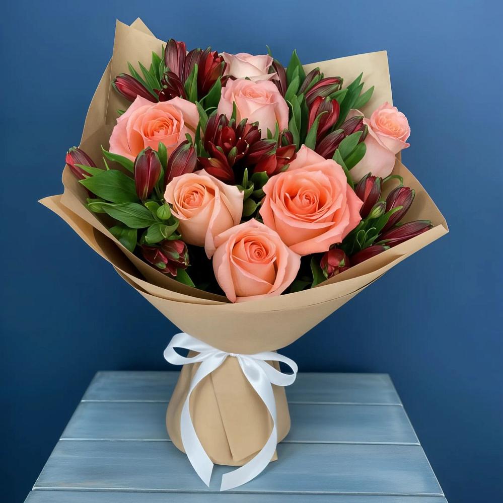 Букет цветов из: Розы и Альстромерии в Дальнегорске