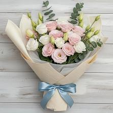 Букет цветов из:  Лизиантусы в Дальнегорске