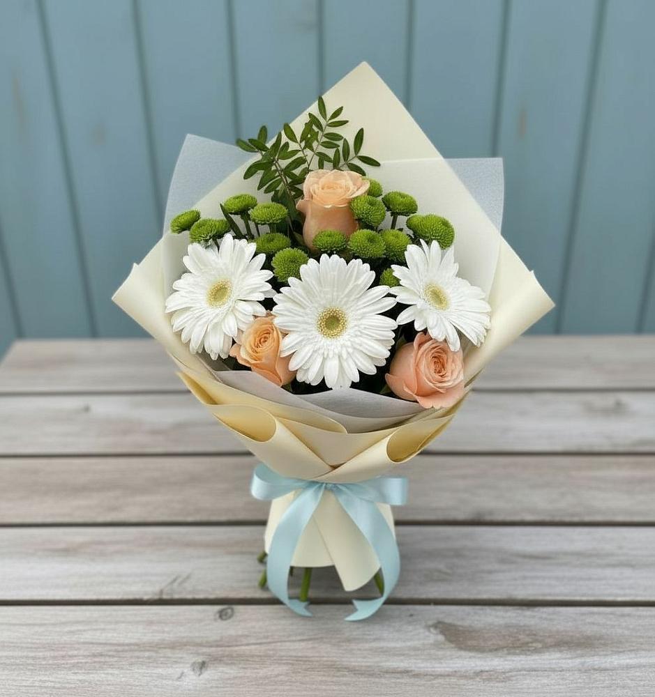 Букет цветов из: Герберы, Розы и Хризантемы в Дальнегорске
