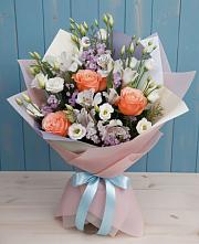 Букет цветов из:  Лизиантусы, Розы, Альстромерии и Гипсофила #REPLACE_PRED# Дальнегорске