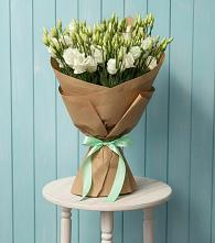 Букет цветов из:  Лизиантусы в Дальнегорске