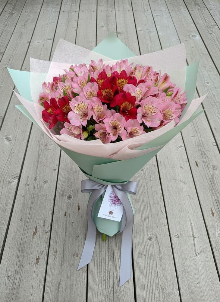 Букет цветов из: Альстромерии в Дальнегорске