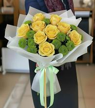 Букет цветов из:  Хризантемы и Розы в Дальнегорске