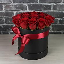 Цветочная композиция из Розы в шляпной коробке в Дальнегорске