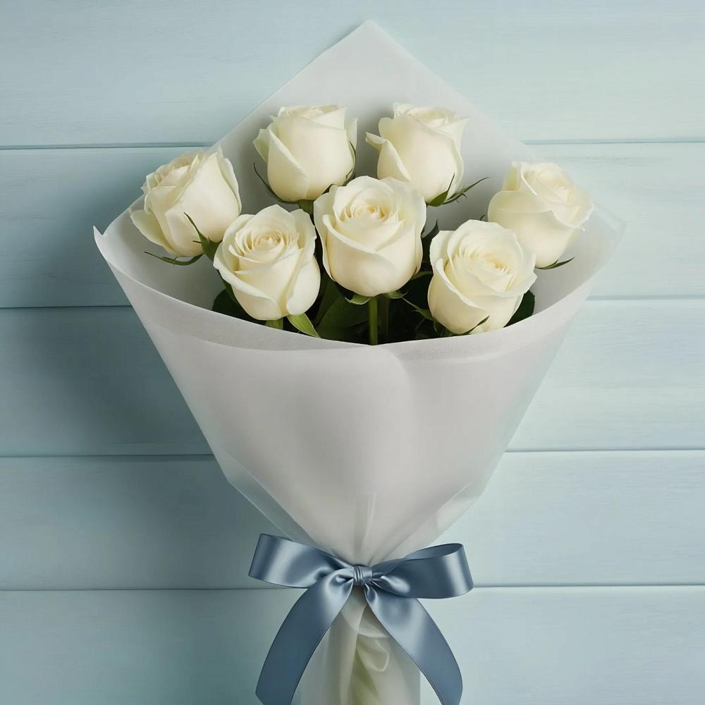 Букет 7 Белых роз Эдлесс Лав в Дальнегорске