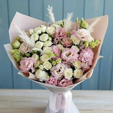 Букет цветов из:  Альстромерии и Розы в Дальнегорске